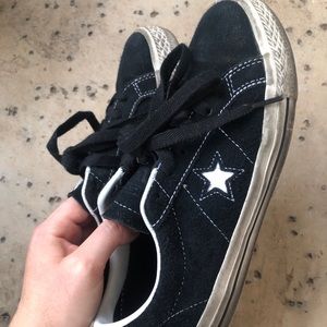 Converse one star suede sneakers women’s size 6